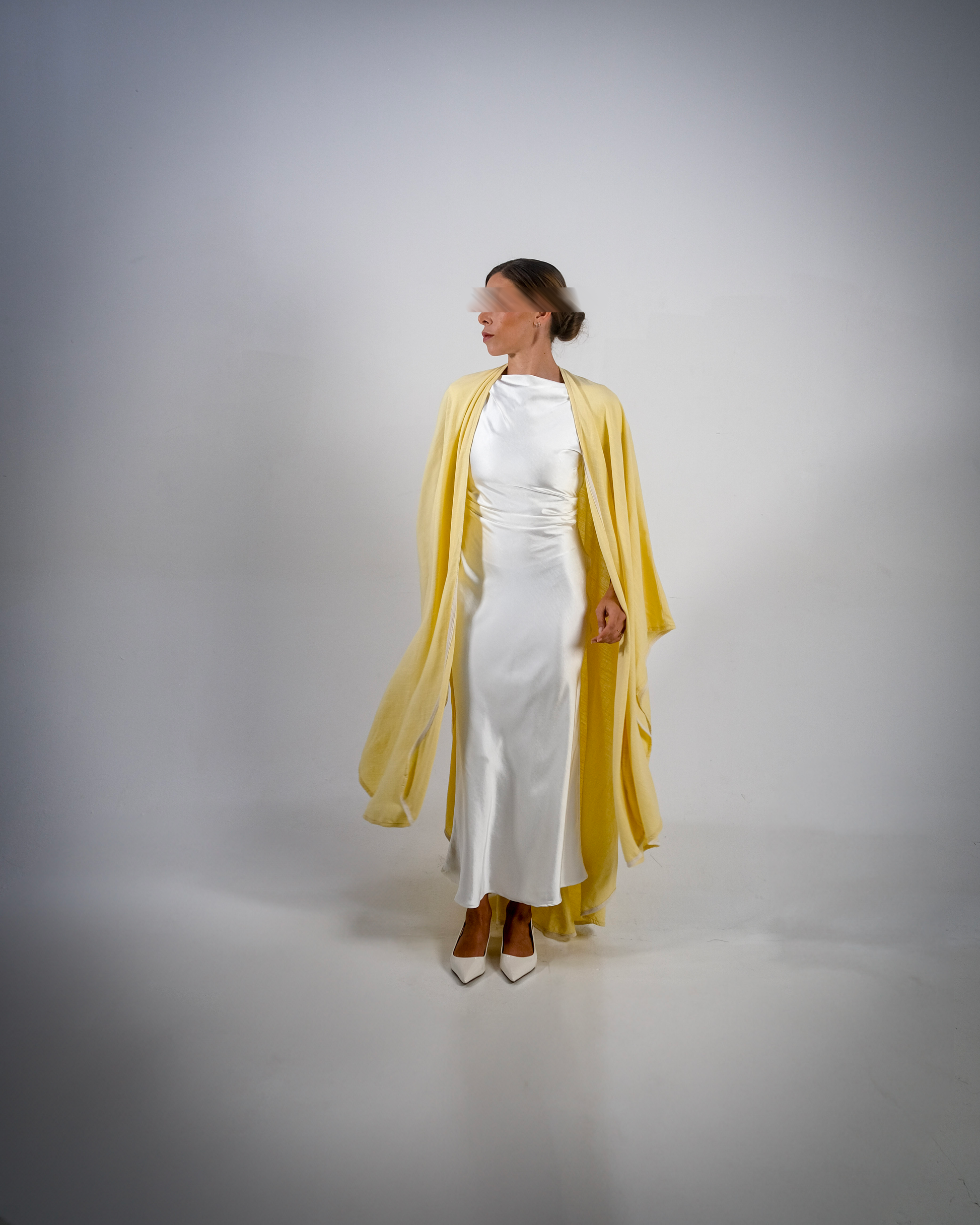 Butter Linen Abaya - SOLD