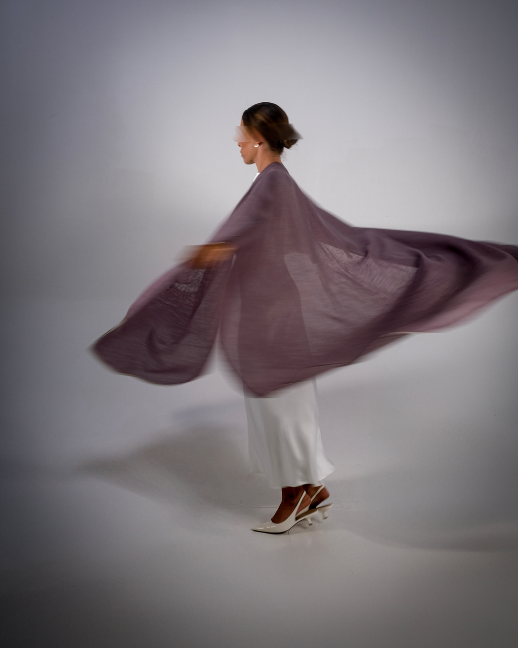 Plum Linen Abaya