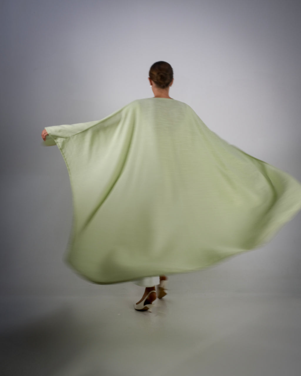 Honeydew Linen Abaya