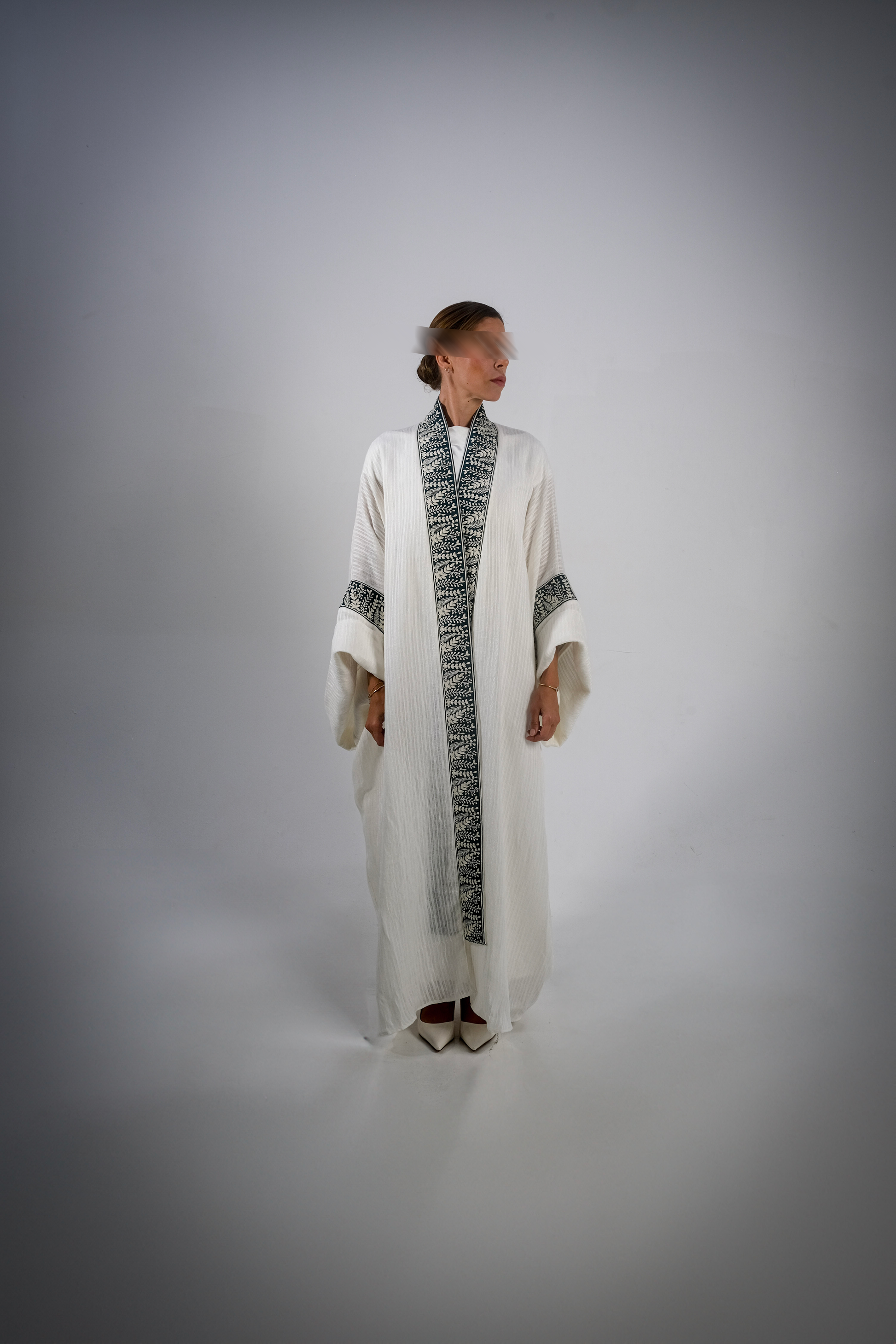 ZAFRAN- White Linen Abaya