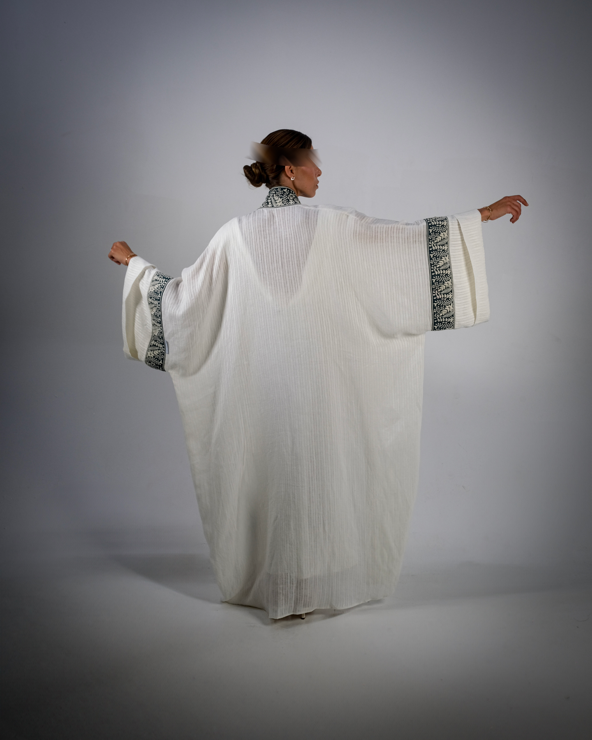 ZAFRAN- White Linen Abaya