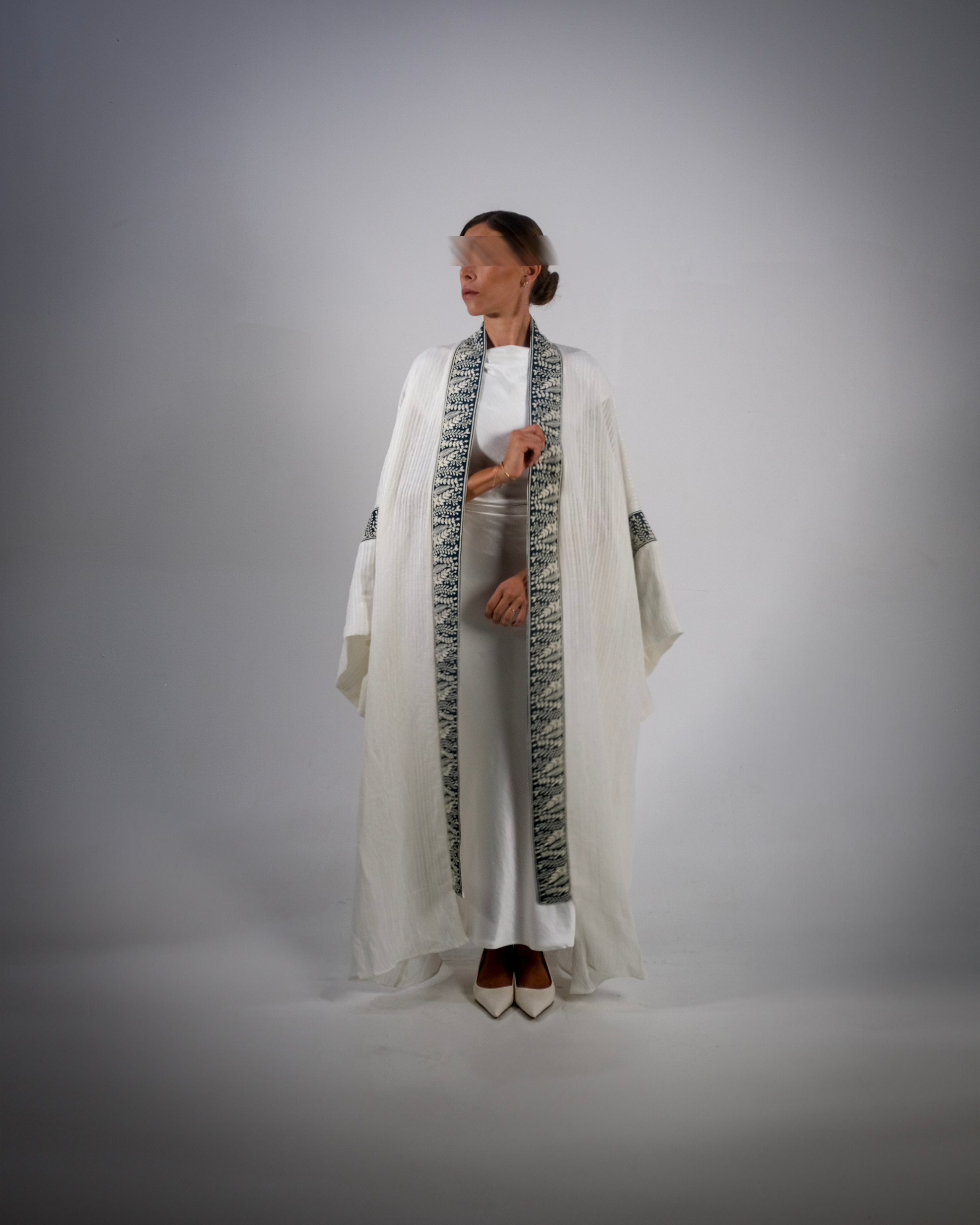 ZAFRAN- White Linen Abaya